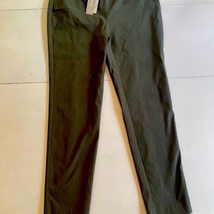 Chico’s Olive Green Brigette Slimming Pants… size 4 (standard size)